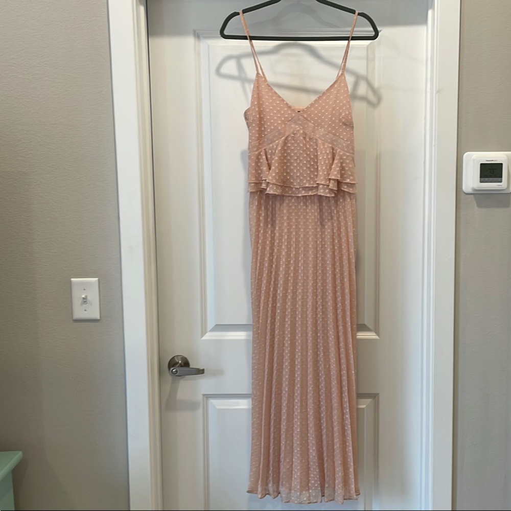 Elegant Pink Polka Dot Gianni Bini